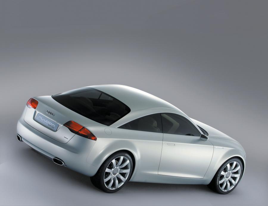  Audi Nuvolari Quattro Concept 2003 года  (фото 4 из 9)